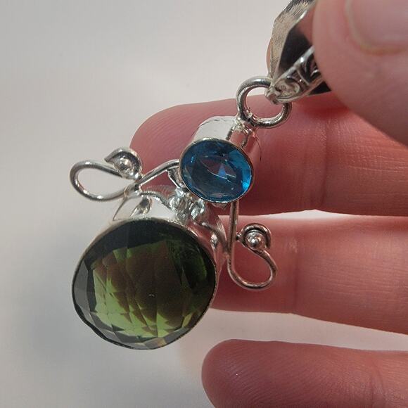 Handmade Sterling Silver Pendant Necklace Showcasing Green Quartz and Blue Topaz - Picture 7 of 10